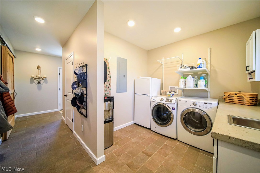 Roaming Rock - Residential