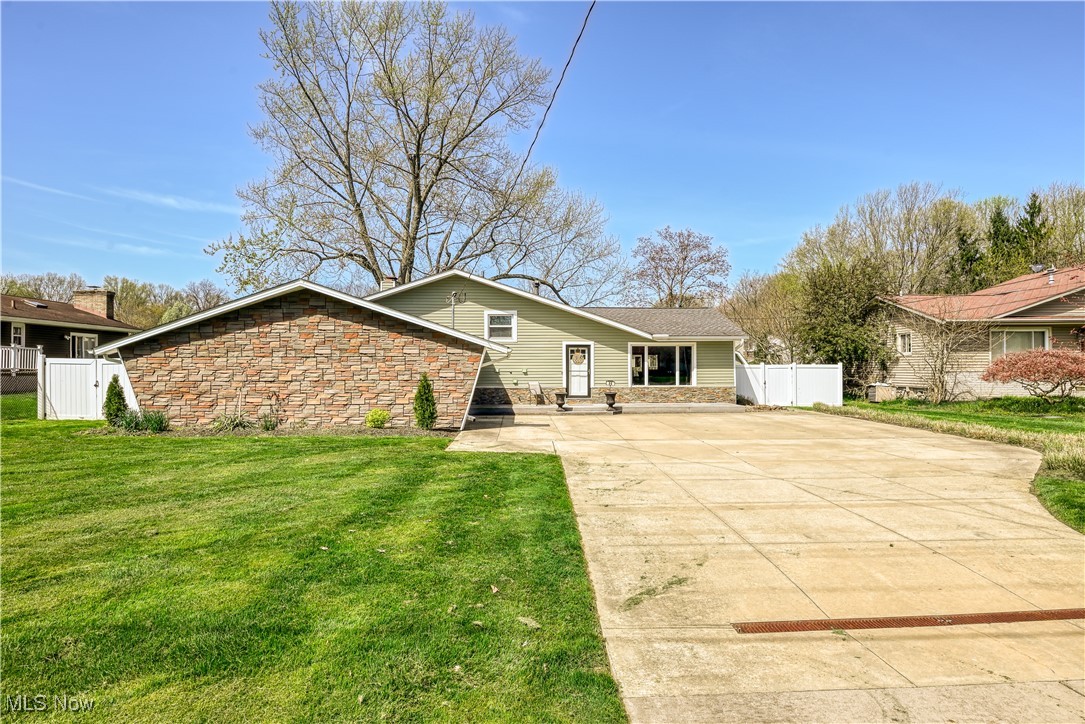 86 S Munroe Road, Tallmadge, Ohio image 18