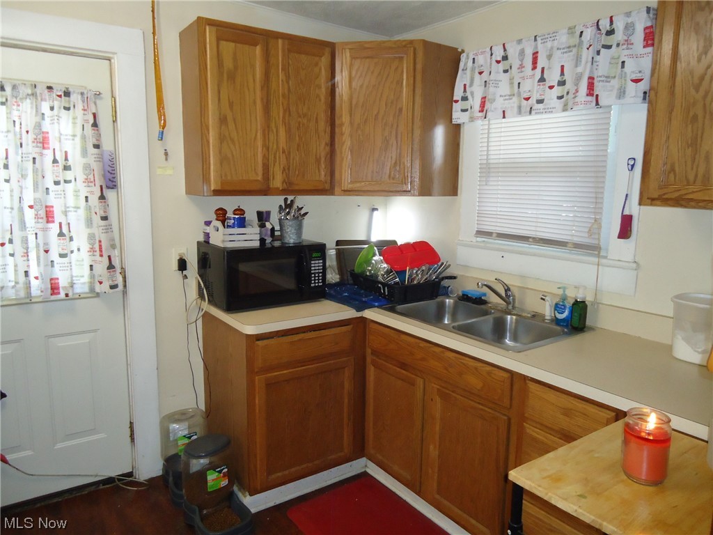 Barberton Realty Companys - Residential