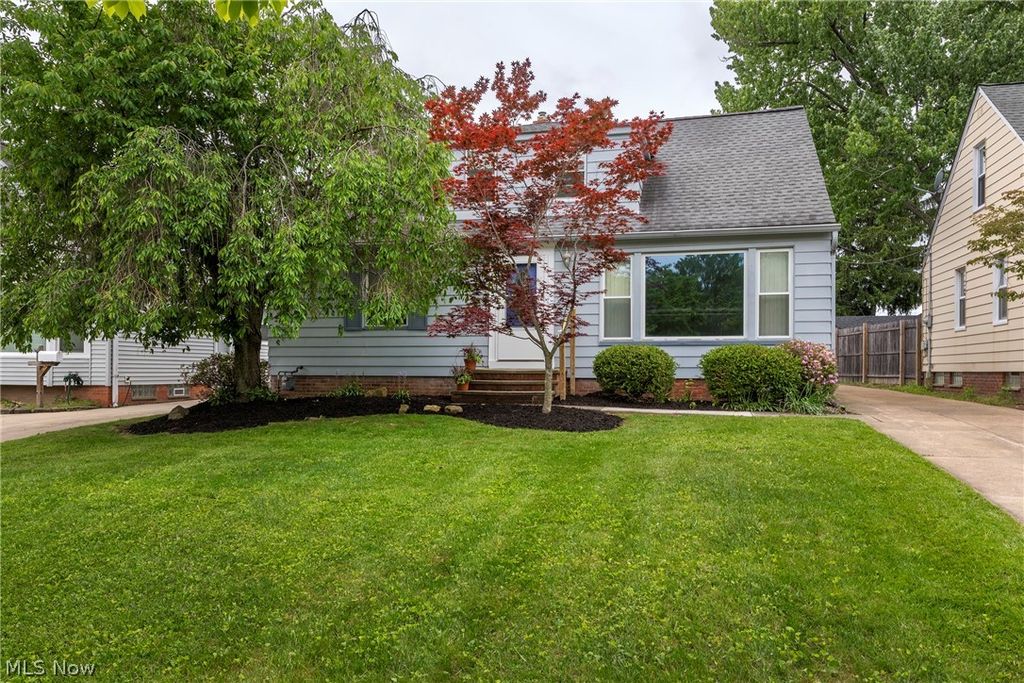 Photo of 5042 N Barton Road, Lyndhurst, OH 44124 (MLS # 5205111)