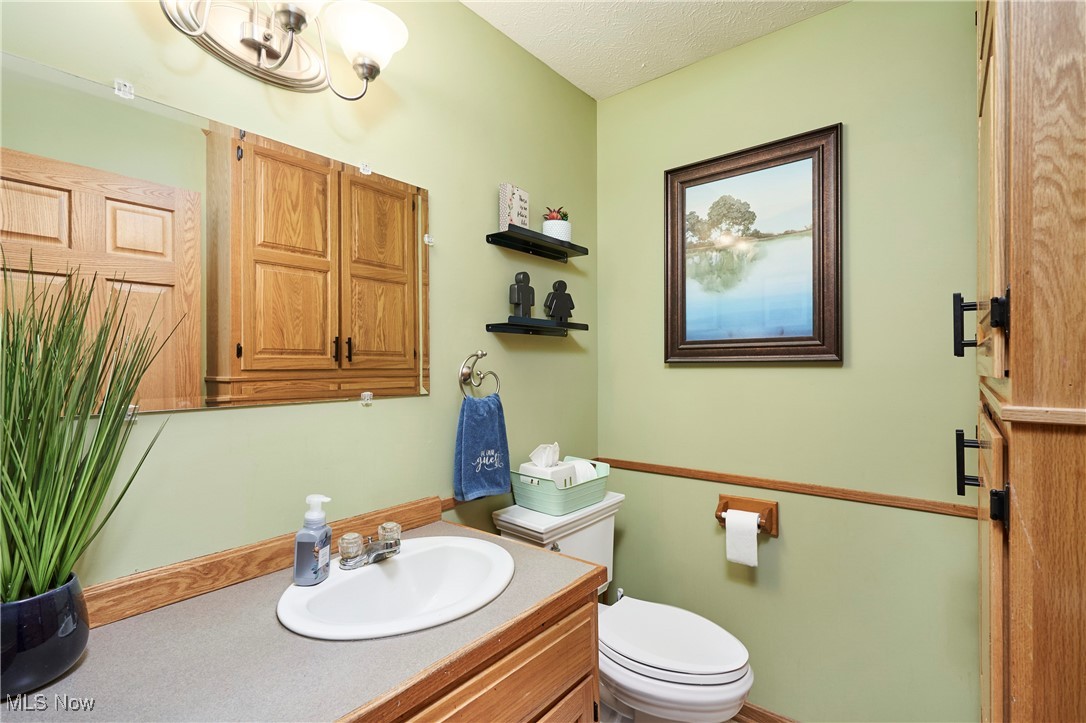 10274 Laurens Drive, Bolivar, Ohio image 13