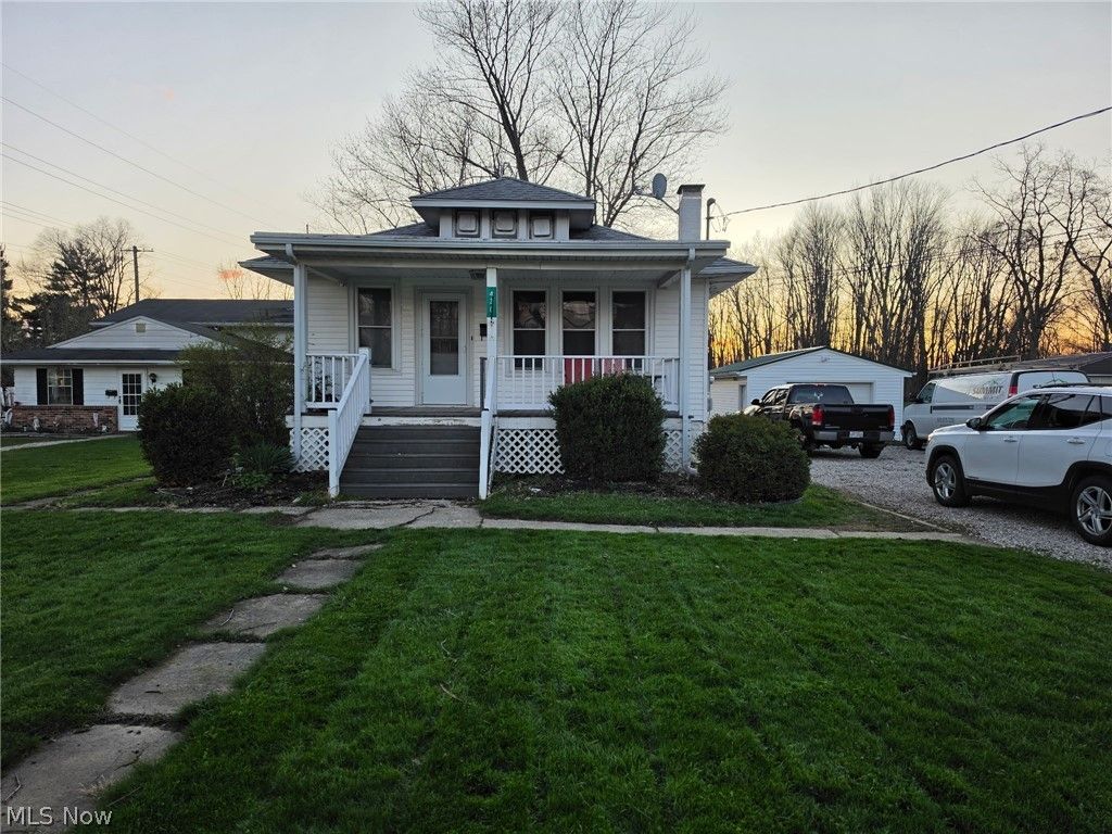 Photo of 430 S Main Street, Wellington, OH 44090 (MLS # 5198880)