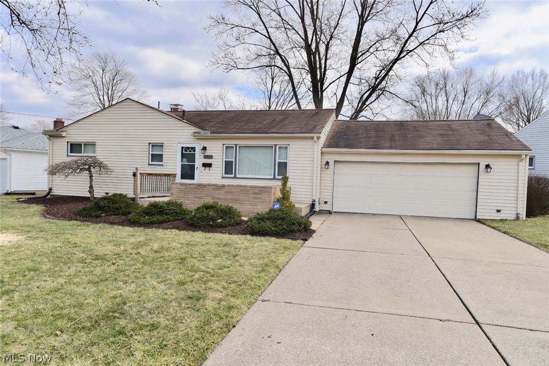 Estates Circle - Residential