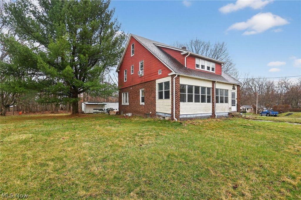 Photo of 788 Caledonia Street, Youngstown, OH 44502 (MLS # 5192860)