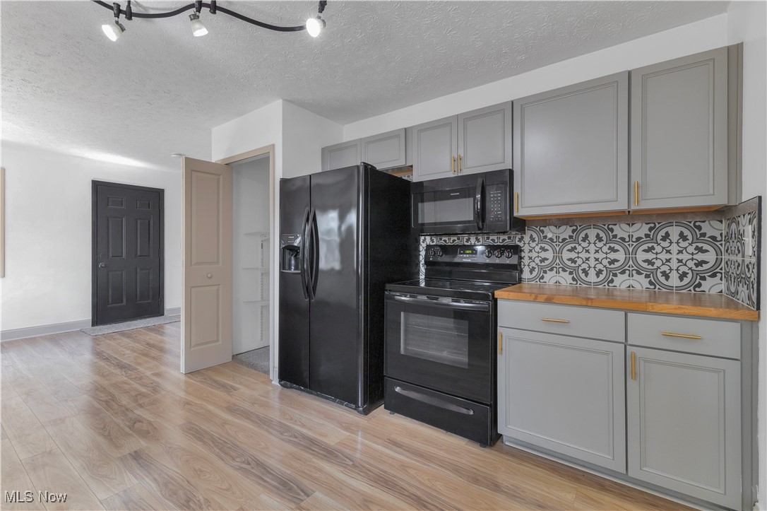 Cleveland Beach - Residential