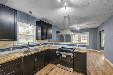 Tiny photo for 2127 Marlindale Road, Cleveland Heights, OH 44118 (MLS # 5202850)