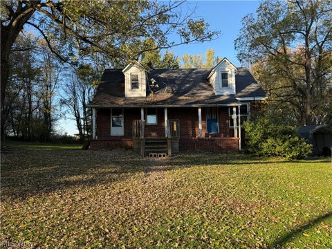 Photo of 2581 Saxe Road, Mogadore, OH 44260 (MLS # 5255346)