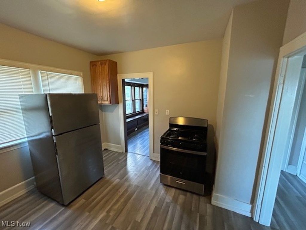 Photo of 10806 Fidelity Avenue, Cleveland, OH 44111 (MLS # 5175012)