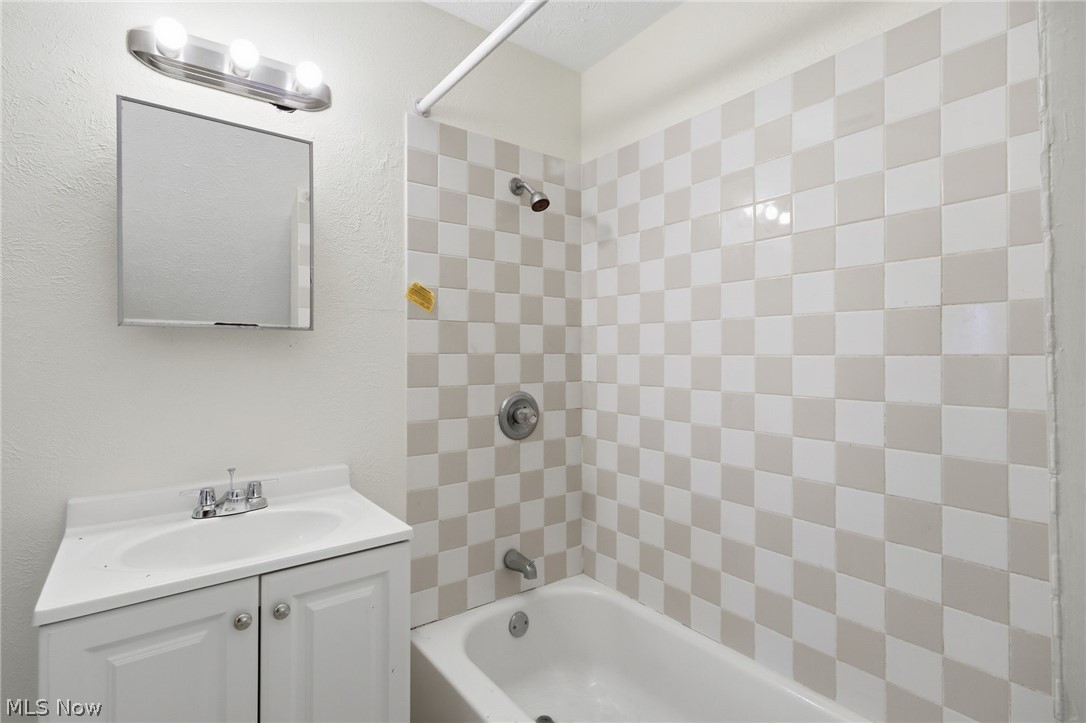 William J Whites - Residential Income