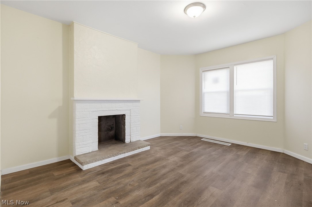 William J Whites - Residential Income