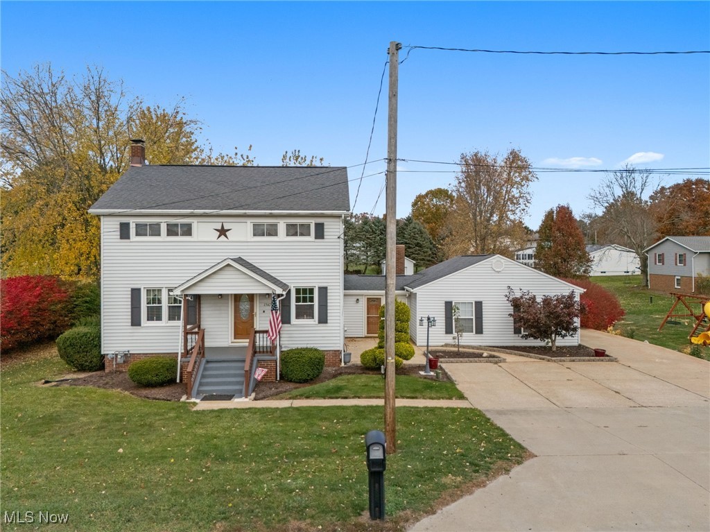 1547 Applegrove Street, North Canton, Ohio image 1