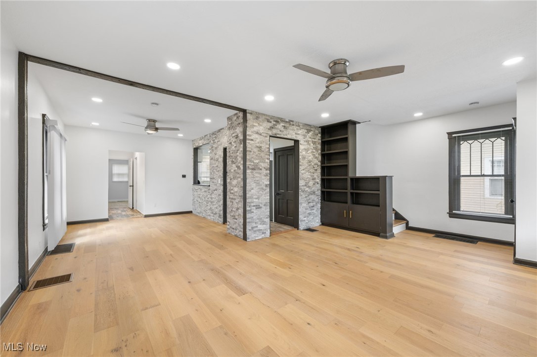 337 15th Street, Elyria, Ohio image 4
