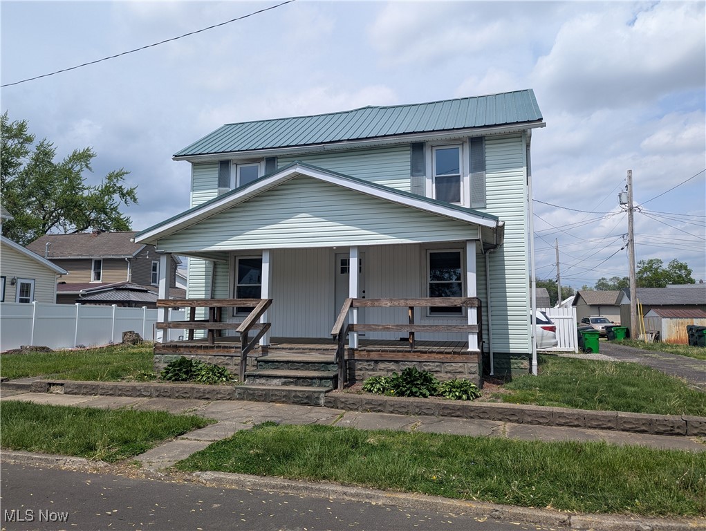 Recently remodeled 3 bedroom home ready for you to move right in!