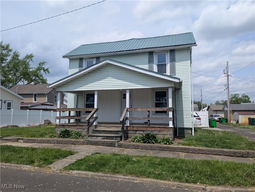 Recently remodeled 3 bedroom home ready for you to move right in!