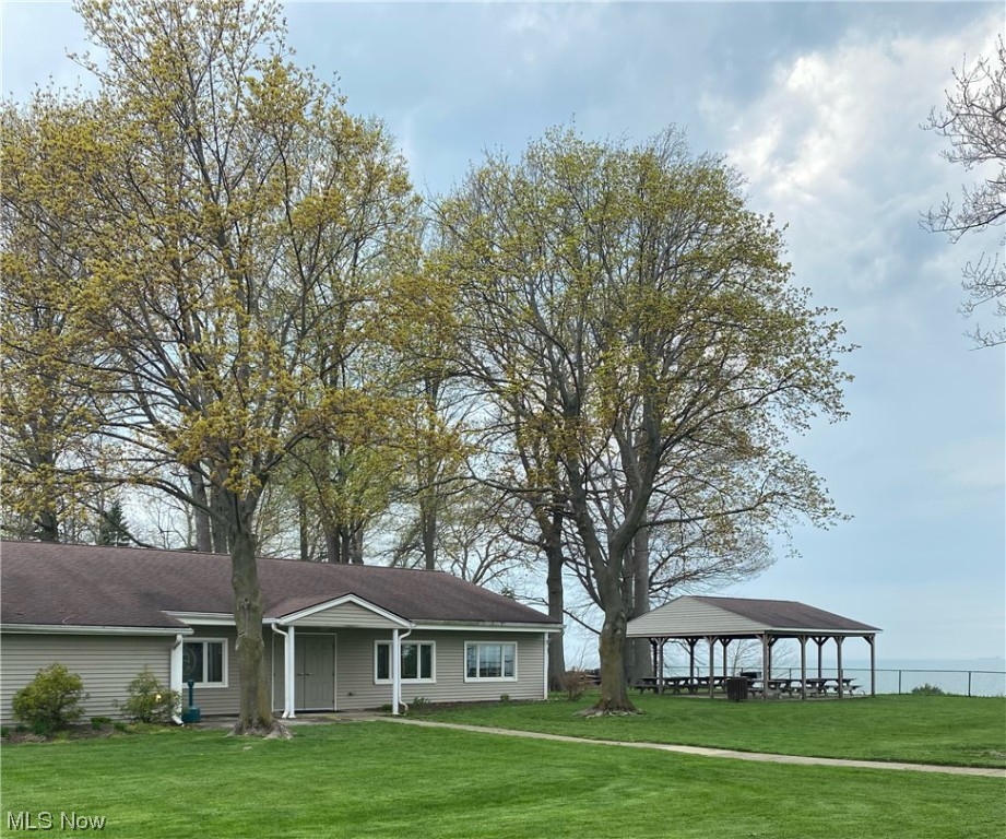 Lake Shore Blvd Estates - Residential