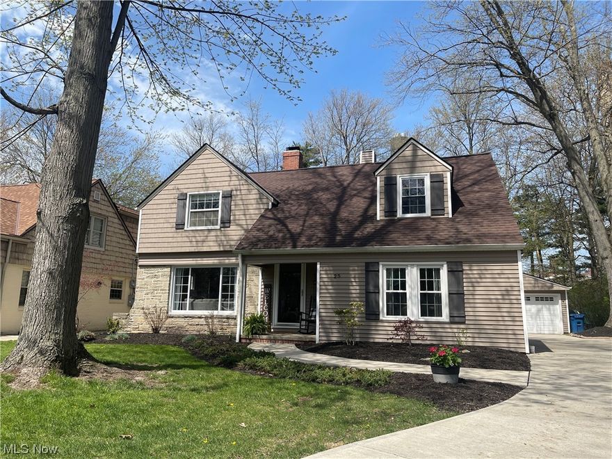 Have you been searching for the right house - the one you don’t have to do any improvements and move right in? Are you looking for that perfect house that could transition with your life stages?  Do you want the Magnolia look without doing the work yourself?  This home features ALL of those things and is in the desirable village of Timberlake.  Don’t miss the first floor family room or primary bedroom with a full bath and laundry attached.  This space can be flexible to meet your living needs.  If you need a first floor bedroom and full bath, it’s perfect for that also! Upon entry, the living room shows off the gas fireplace, hardwood floors and new windows and crown moulding.  Overflow into the open concept dining room and into the fully updated kitchen with custom backsplash, quartz countertops and stainless appliances.  The owners added a pantry to store all of your extra appliances or food storage needs.  Upstairs you will find an additional three bedrooms with ample storage and an