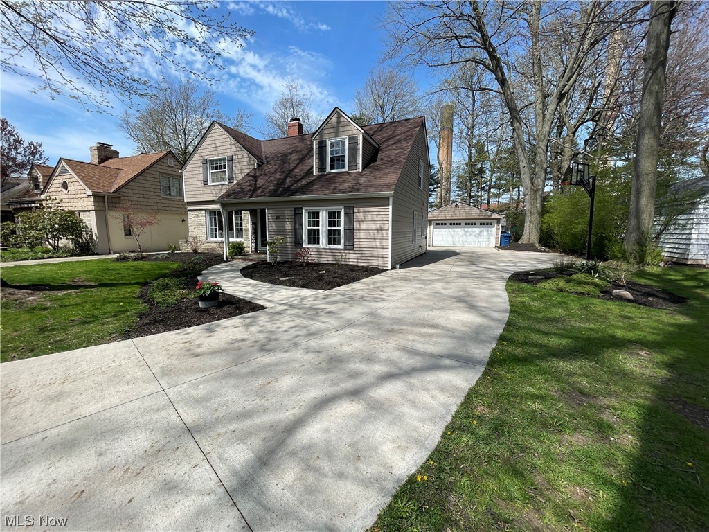 Lake Shore Blvd Estates - Residential