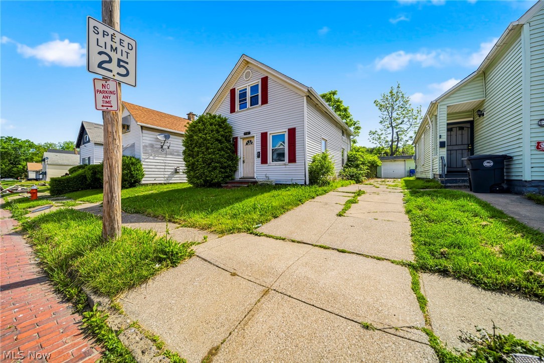 3449 E 71st Street
