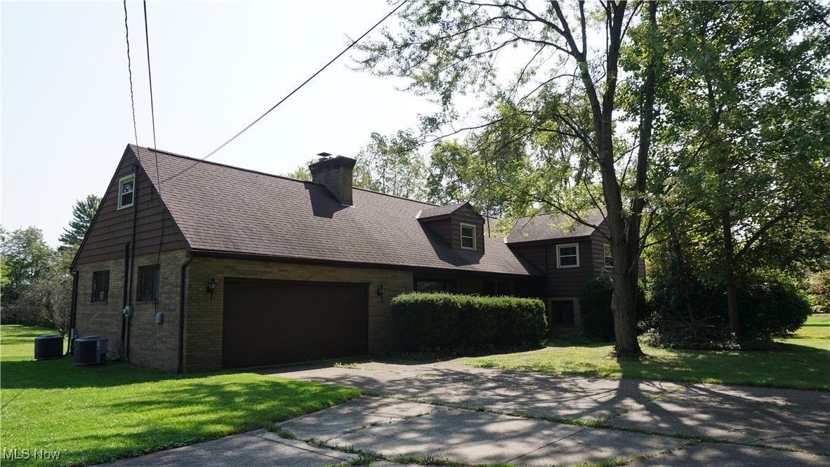 422 N Munroe Road, Tallmadge, Ohio image 4