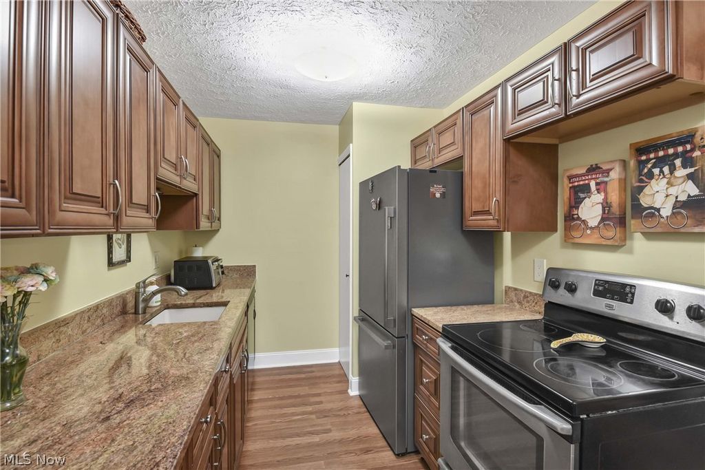 Photo of 2880 N Bay Drive #N10, Westlake, OH 44145 (MLS # 5209078)