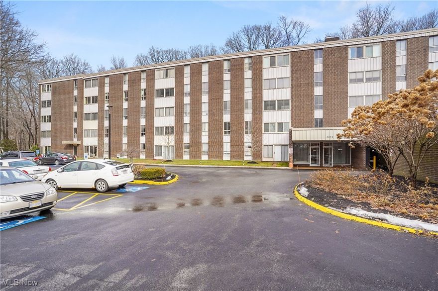 Super nice updated two bedroom/1 bath condo at desirable Silver Lake Towers plus it is in the building with all of the amenities to include the party room, exercise and billiard room and two guest suites!  Enter through the door to find a nice dining and living room combination - perfect for entertaining.  The sliders to the three season room will allow you to enjoy the seasons and beautiful view of the woods.  Updated, bright kitchen with soft close cabinets, subway tile backsplash, nice counters and stainless steel appliances.  There is also an eating area in the kitchen.  The primary bedroom is spacious and features a 7 x 5 walk in closet plus another closet.  The second bedroom is also a good size with ample closet space.  The bathroom has an updated vanity and tub with surround.  
Garage space #198, storage unit #17.  You won't want to miss this beauty!
