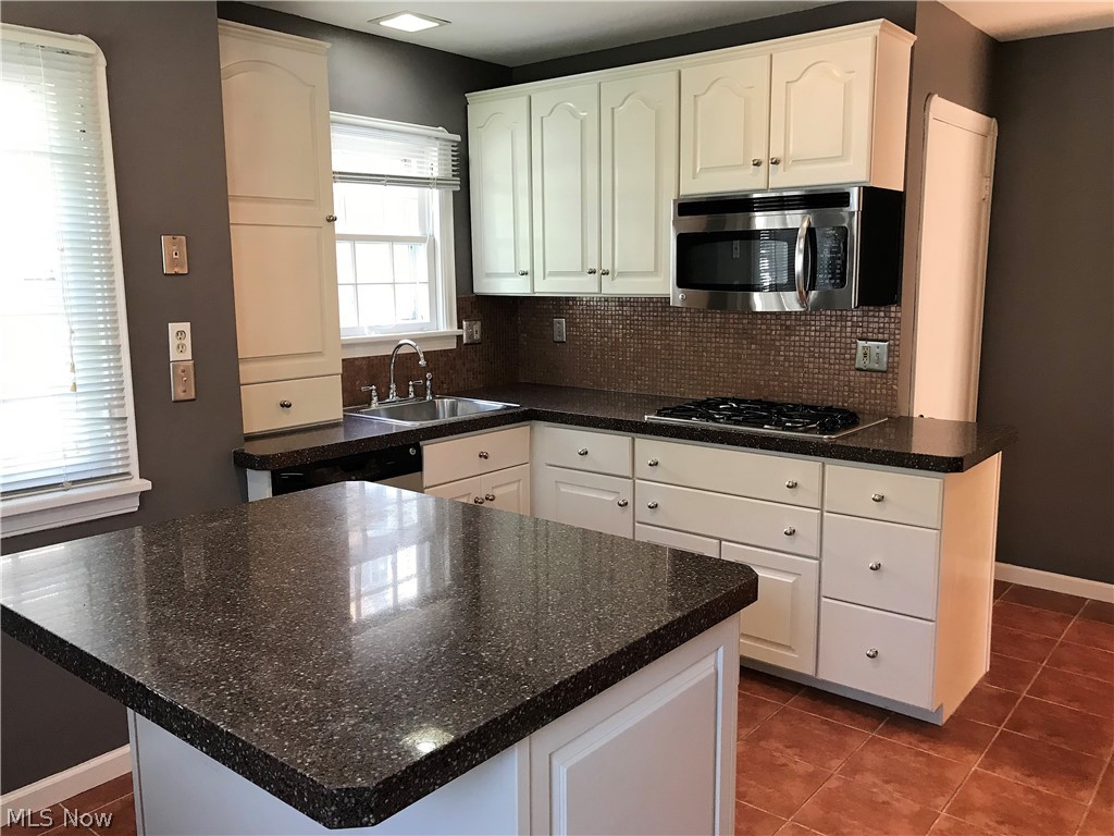 Belvoir Fairmount Sub/W L Arno - Residential