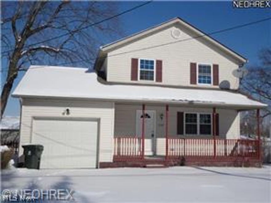 Total update in 2013. Very nice 3-bedroom with 1.5 baths and finished basement. One-car attached garage. New carpet, flooring and lighting. Kitchen totally gutted and redone. This is a must see! Easy to​​‌​​​​‌​‌​​​‌‌​​​‌‌‌​​‌​​‌‌​​​​ show.