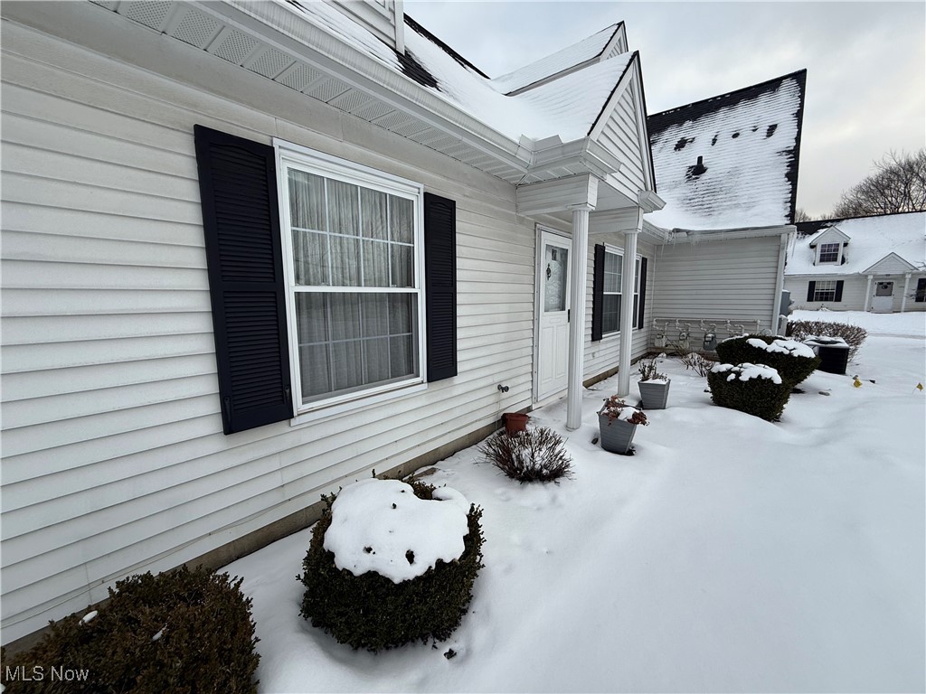 7305 Scottsdale Circle, Mentor, Ohio image 3