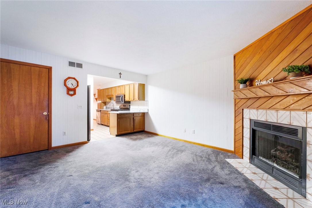 Walnut Run Condo - Residential