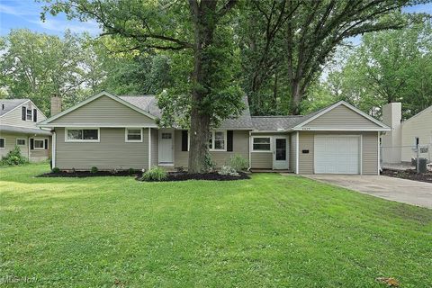 4429 Canterbury Road North Olmsted OH 44070