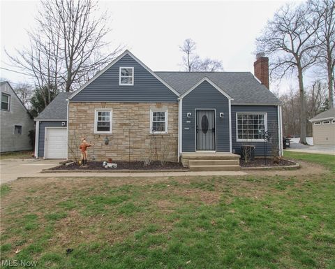 Homes For Sale - 3628 Hopkins Road<br/> Mahoning County, Youngstown, OH 44511