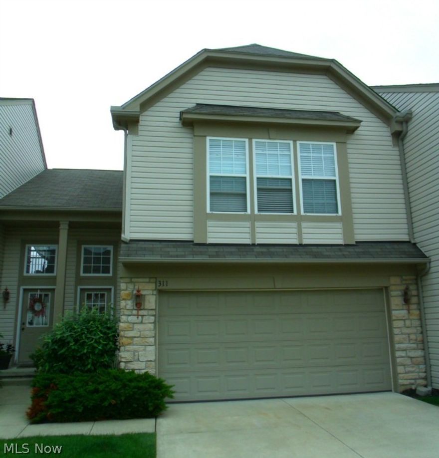 Wonderful townhome available for rent early September in New Hampton! Open first floor layout w/ 2 story foyer, vaulted great room, spacious eat-in kitchen offering all appliances & a convenient powder room. Upstairs you will find 2 generously sized bedrooms, 2 full bathrooms, loft & laundry room! Community amenities and walking trails! Sorry no pets allowed. Call today for more information and a private viewing!