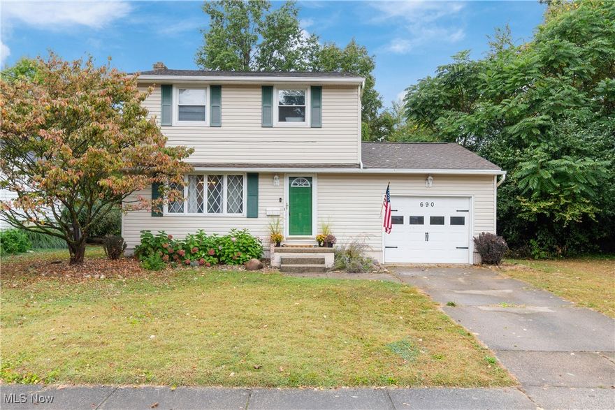 Check out this extremely well maintained colonial in Barberton! The first floor features a large living room w/ hardwood floors and plenty of natural light, eat-in kitchen w/eat-up counter and access to the deck, and half bath. Head upstairs to 3 good sized bedrooms and full bathroom. Partially finished lower level w/large rec room and large unfinished storage area. Newer roof and HVAC. Close proximity to highways and Lake Anna. Schedule your private showing today!