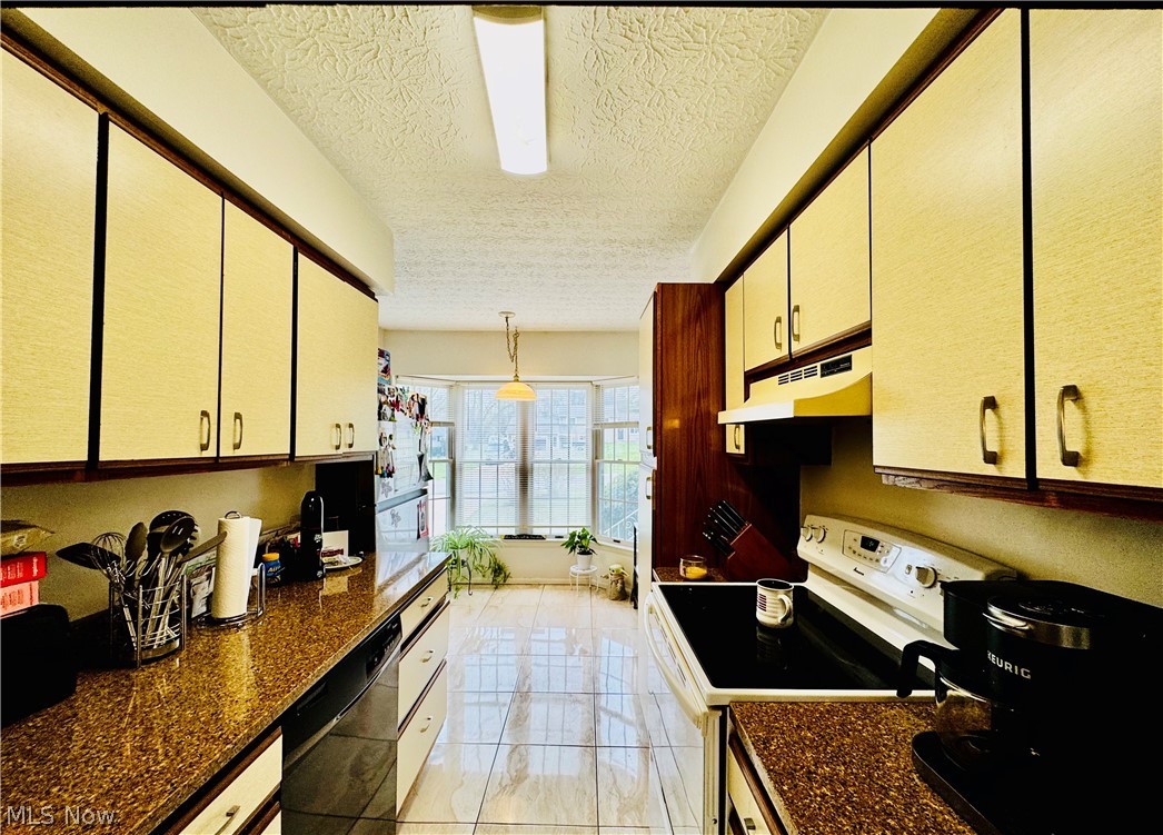 Dewalt Drive - Residential Income