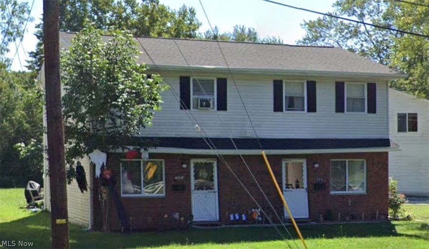 2 beds, 1 bath. Landlord pays for water. Tenant pays everything else.