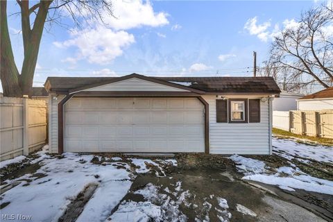 Tiny photo for 6386 Sandfield Drive, Brook Park, OH 44142 (MLS # 5189990)