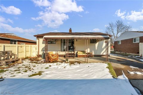 Tiny photo for 6386 Sandfield Drive, Brook Park, OH 44142 (MLS # 5189990)