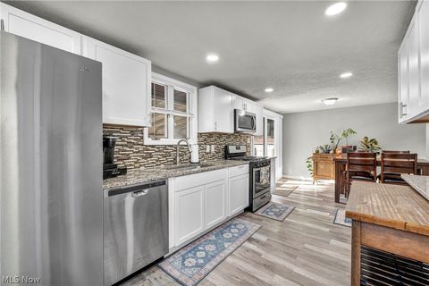 Tiny photo for 6386 Sandfield Drive, Brook Park, OH 44142 (MLS # 5189990)