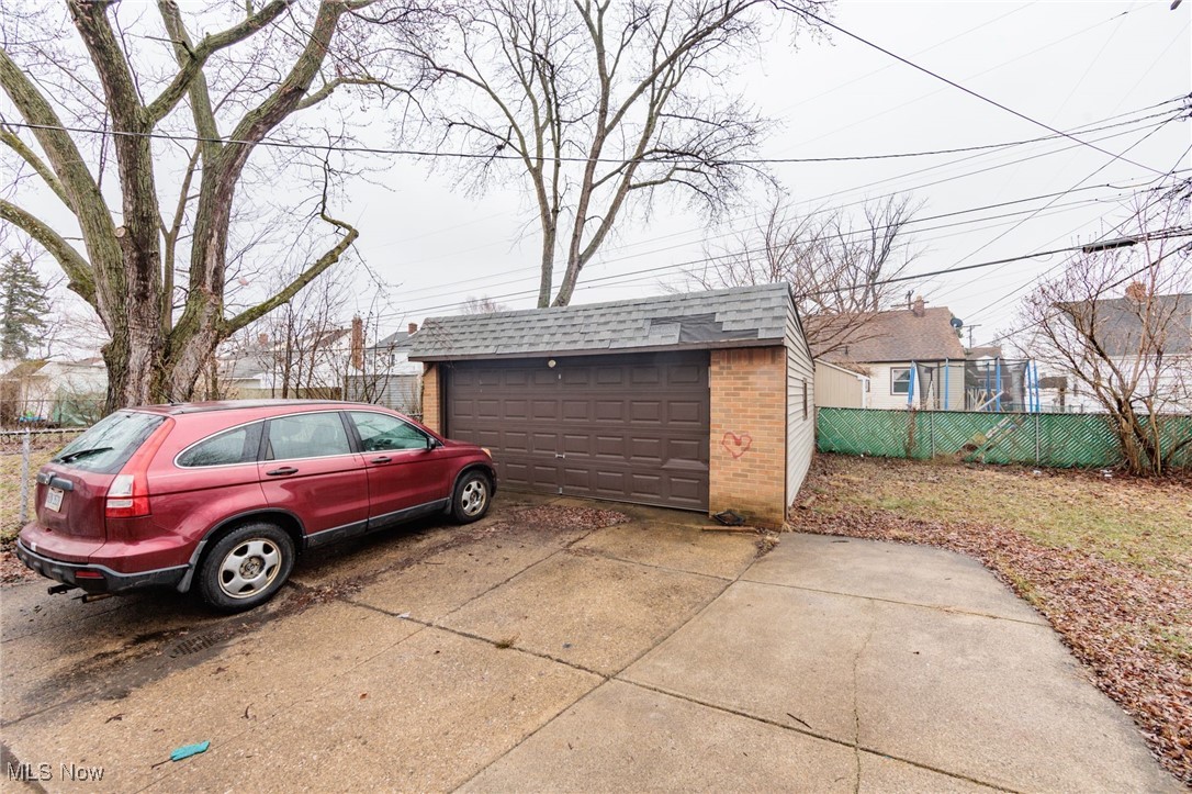 Ridgewood 08 - Residential Income