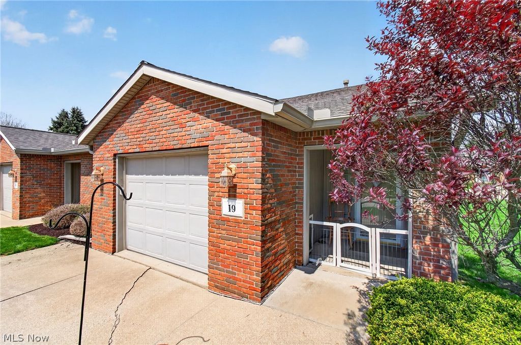 Photo of 1044 Patrick Place Pl #19, Wooster, OH 44691 (MLS # 5204167)