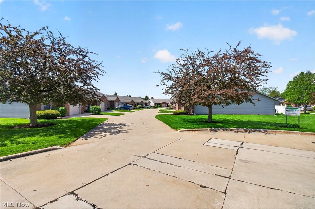 Photo of 1044 Patrick Place Pl #19, Wooster, OH 44691 (MLS # 5204167)