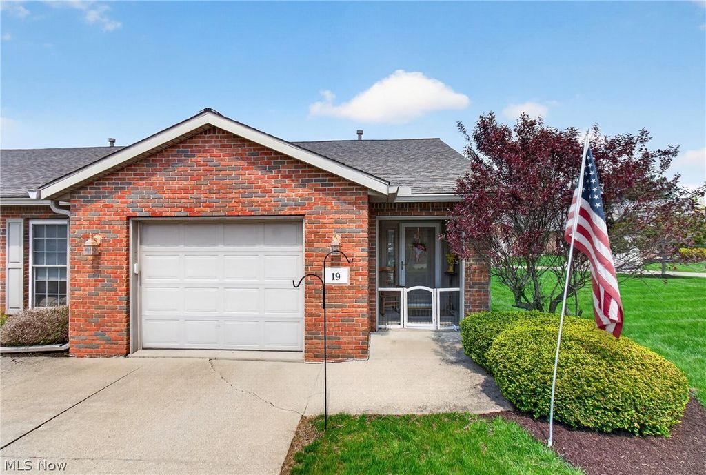 Photo of 1044 Patrick Place Pl #19, Wooster, OH 44691 (MLS # 5204167)