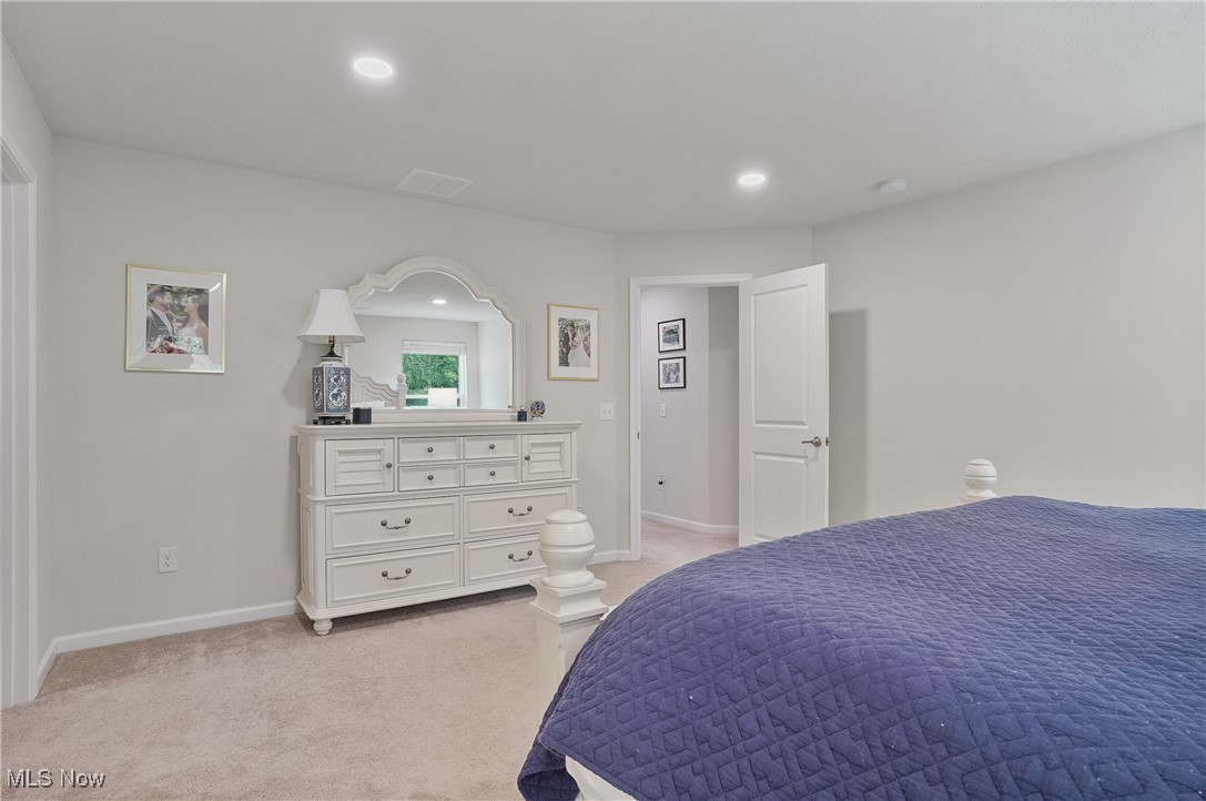 Towns/Cedar Crest - Residential