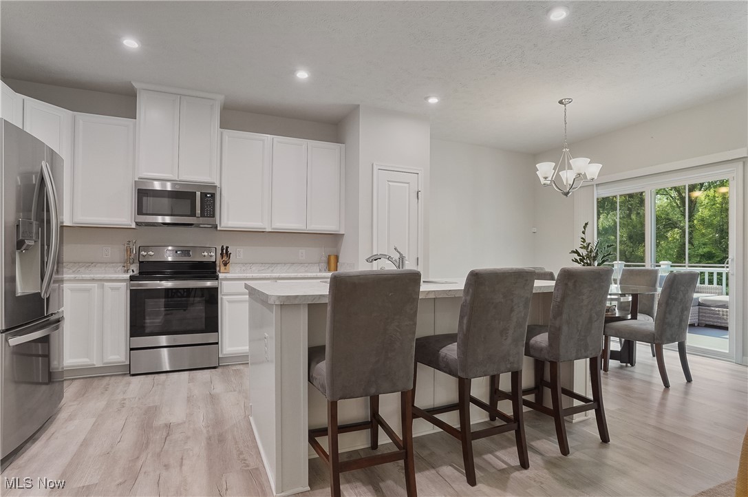 Towns/Cedar Crest - Residential