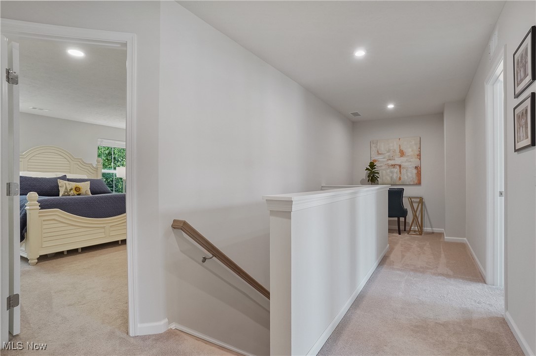 Towns/Cedar Crest - Residential