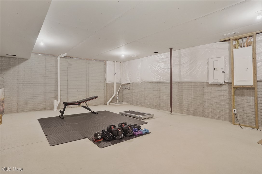 Towns/Cedar Crest - Residential