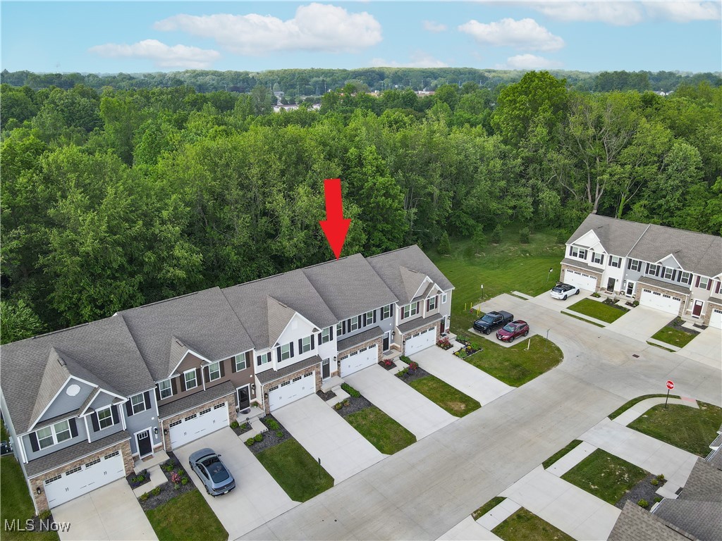 Towns/Cedar Crest - Residential