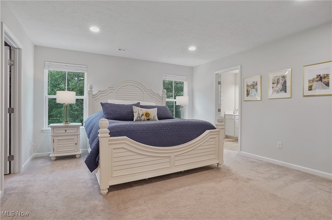 Towns/Cedar Crest - Residential