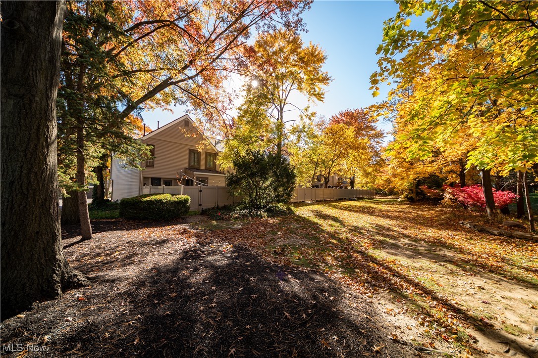 17534 Fairlawn Drive, Chagrin Falls, Ohio image 44