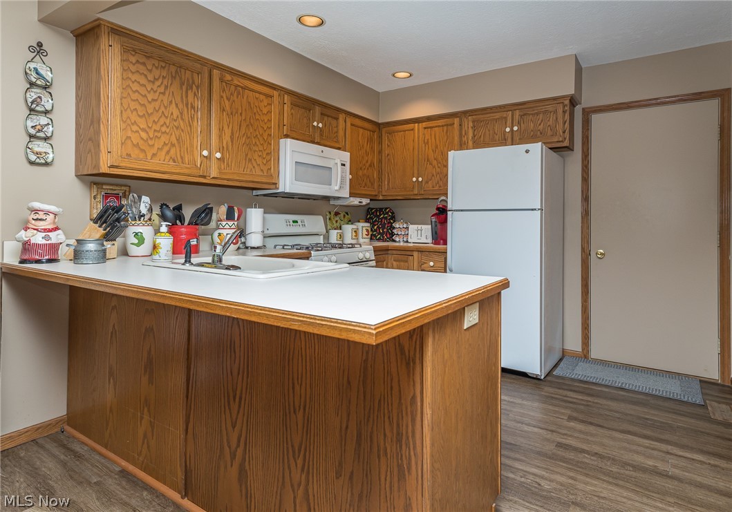 Waterside Woods Twnhs - Residential